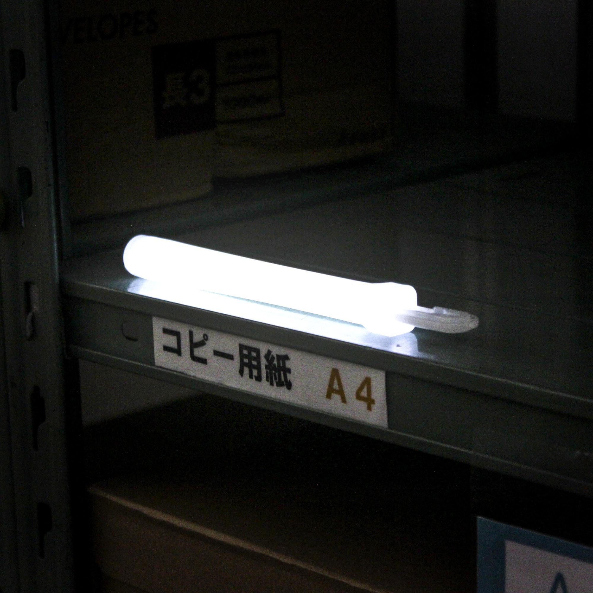 Amazon | ルミカ 防災用簡易ライト ホワイト 発行時間10～12時間 夜間